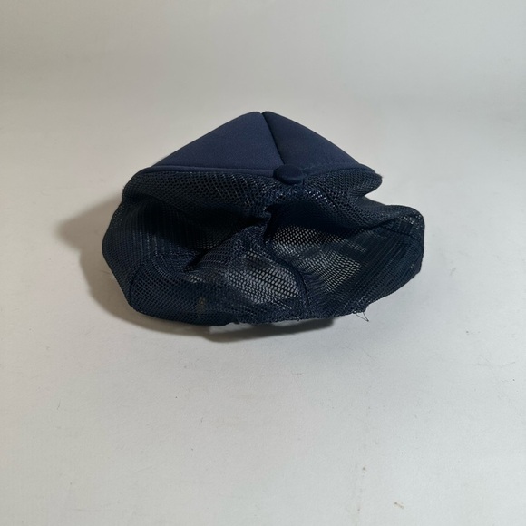 Vintage Trucker Hat - Picture 4 of 6